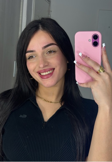 Daniela from Mexico, online for video chat